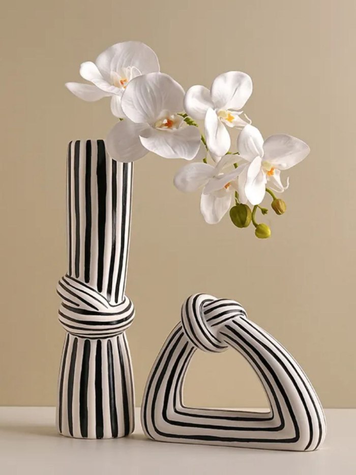 Set Vase W/B