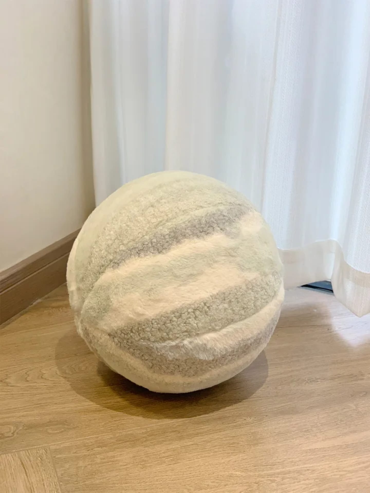 Aurelia Round - Image 5